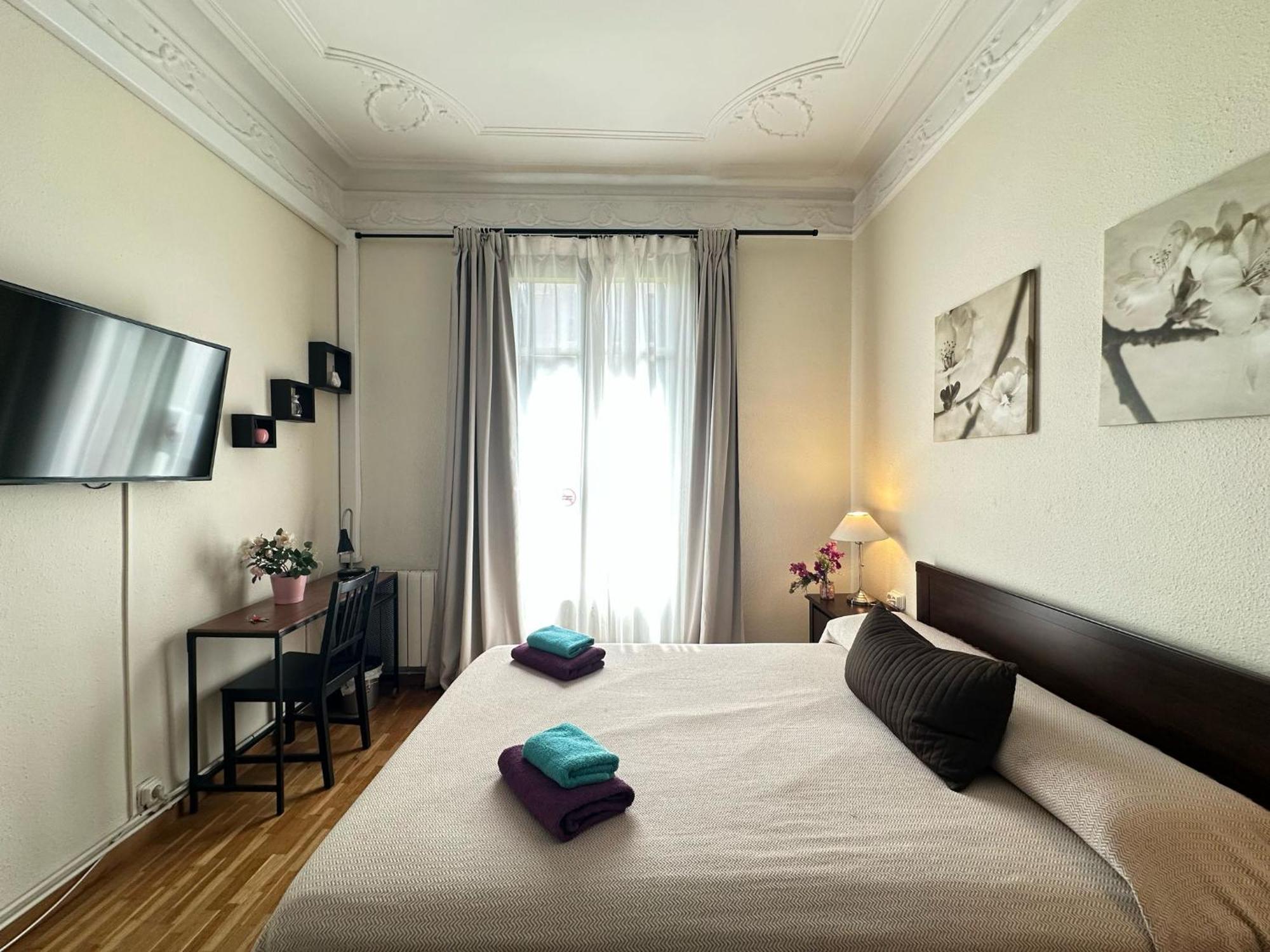 Rooms Aribau Barcelona Exterior photo